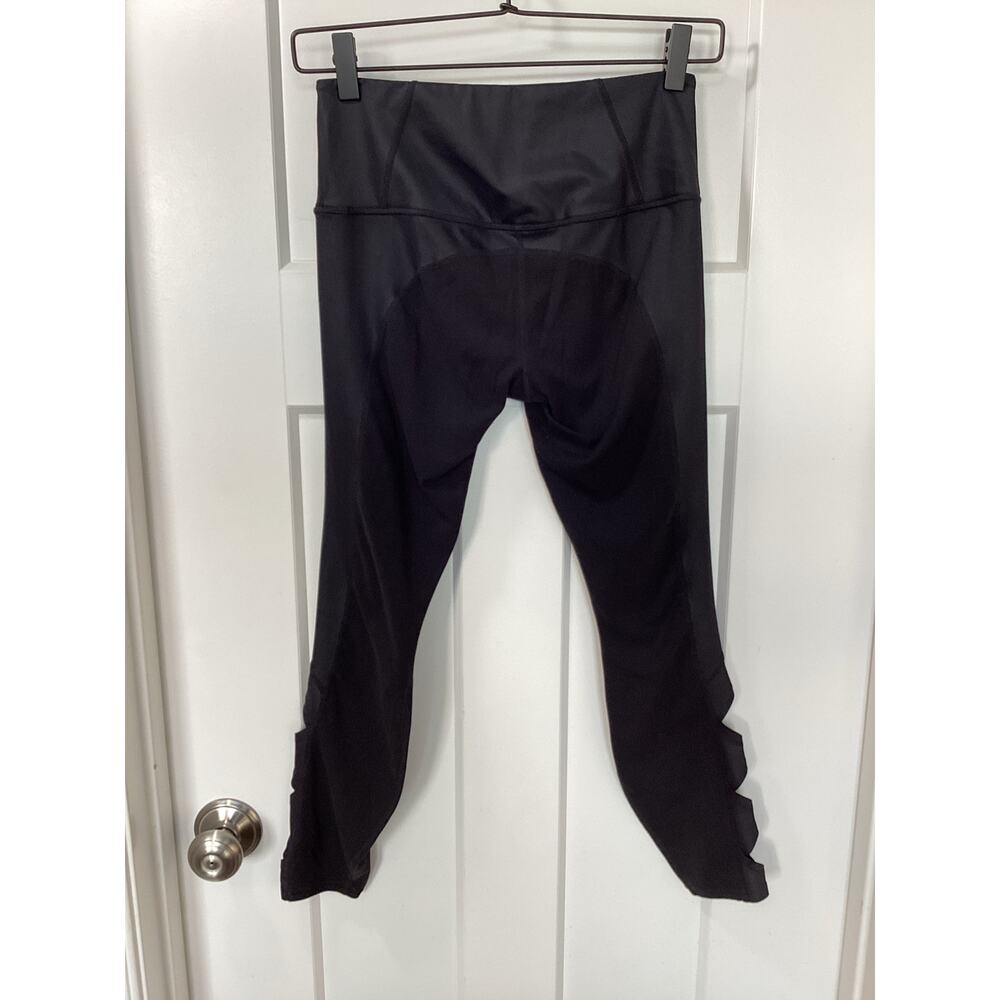 Athleta salutation legging 7/8 tights cut‎ out  black womens size xs - Picture 4 of 11